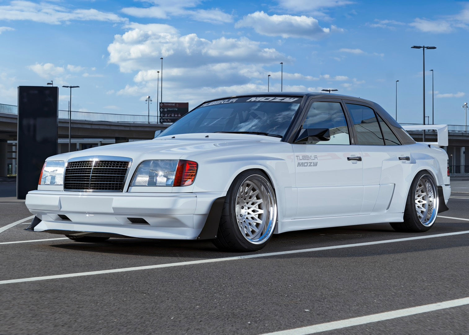 MOZY - TLIBEKUA – KIT LARGE CARROSSERIE Mercedes Benz W124