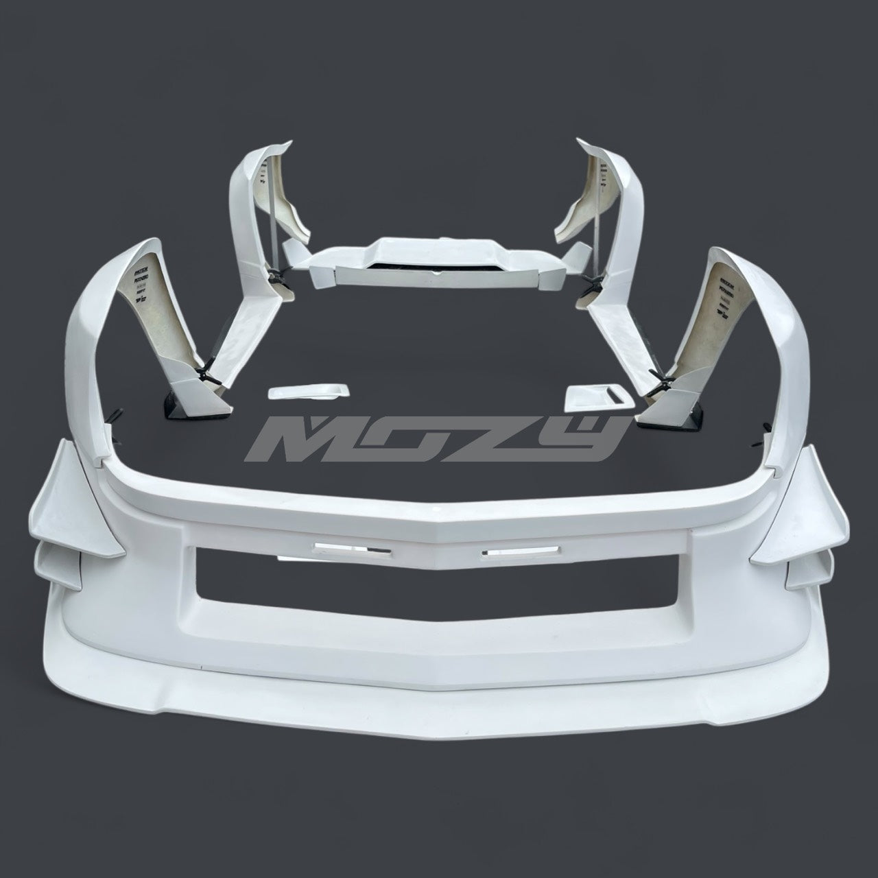 MOZY - PISTONZERO – KIT CARROSSERIE LARGE DATSUN 240Z